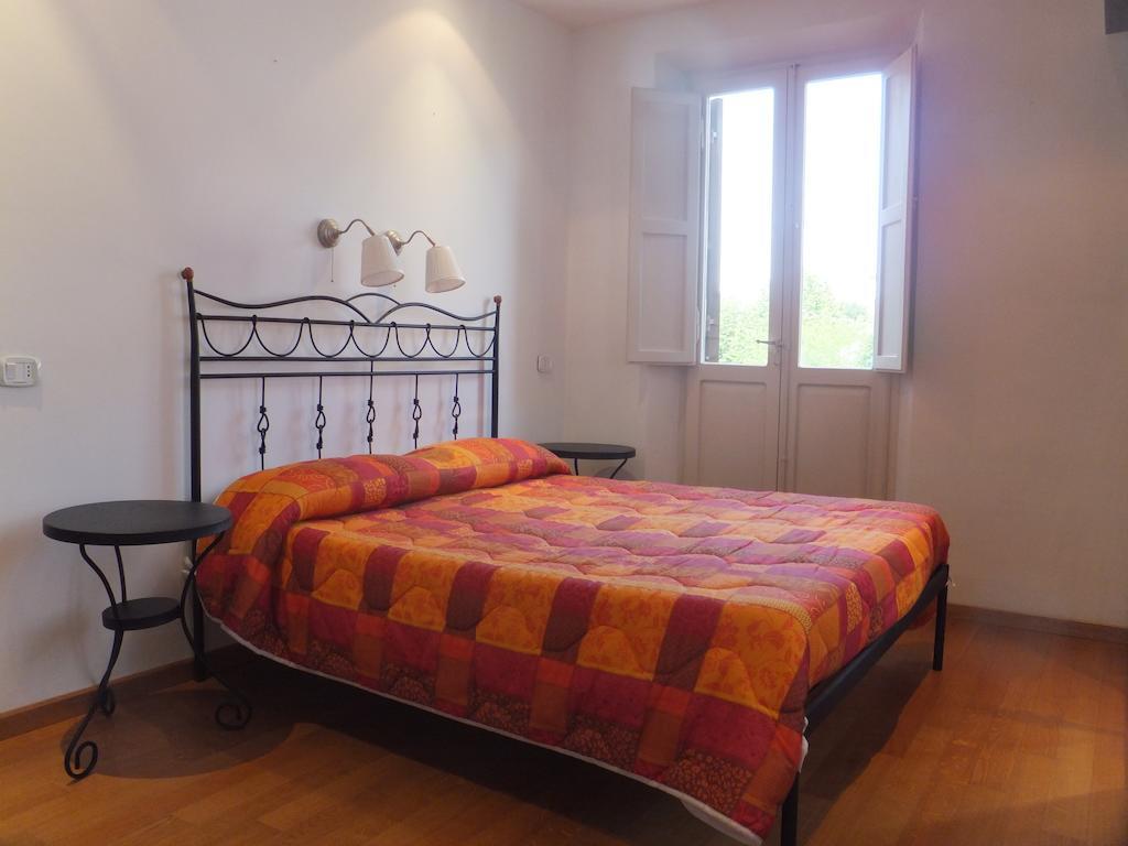 B&B La Luna Dal Borgo Jesi Chambre photo