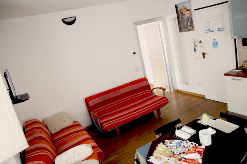B&B La Luna Dal Borgo Jesi Extérieur photo