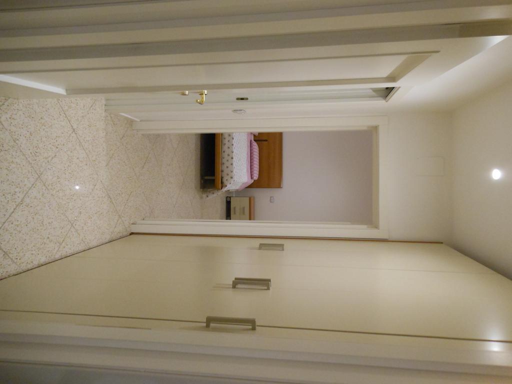 B&B La Luna Dal Borgo Jesi Extérieur photo